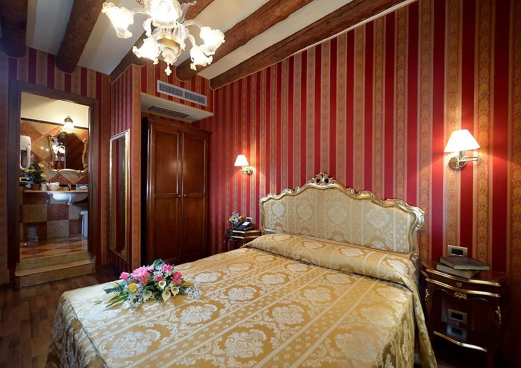 Hotel Citta Di Milano Venedig 3*,
