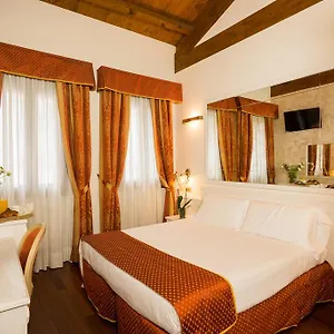 Casanova Fourrooms Венеция